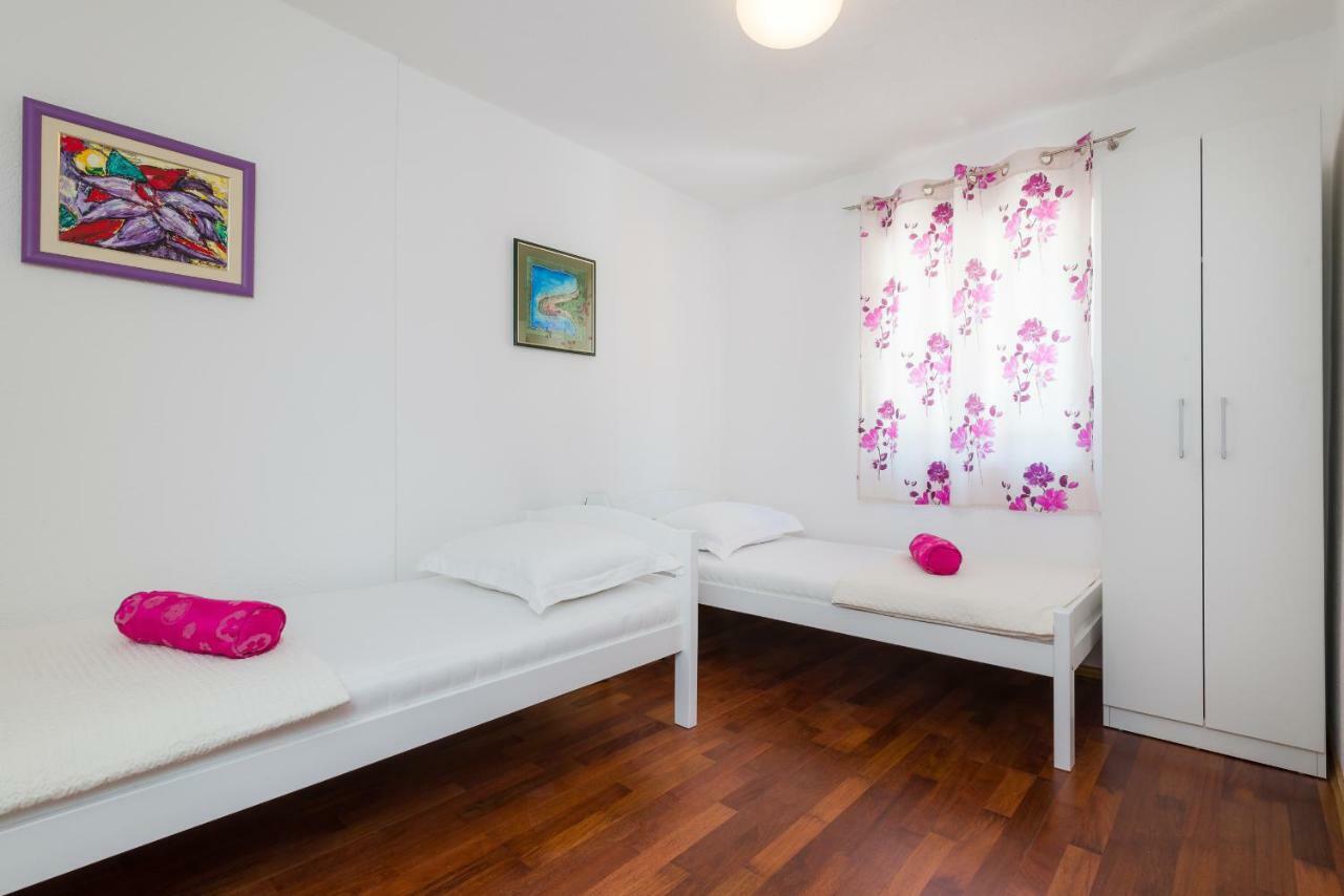 Apartments Nada 波尔 外观 照片